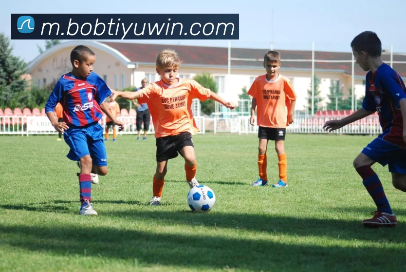 半兽人法里埃德正式签约台钢猎鹰队开启新征程