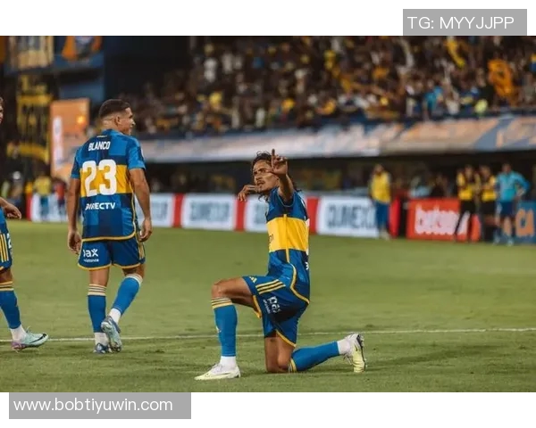 卡瓦尼复出后首战替补登场即为博卡青年打入制胜进球